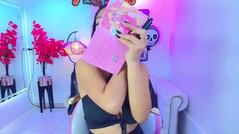 Snapshot of katty_rounds chatting on 10-30-25, 12:17 katty_rounds online show from 10-30-25, 12:17