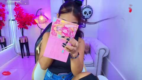 Snapshot of katty_rounds chatting on 11-03-25, 12:28 katty_rounds online show from 11-03-25, 12:28