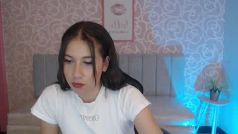 Katherin  Suarez online show from 10-10-25, 09:58