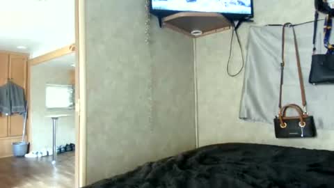 kattycash online show from 06-26-26, 07:40