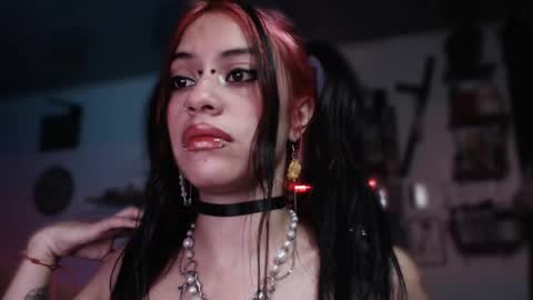      online show from 01-05-25, 01:56