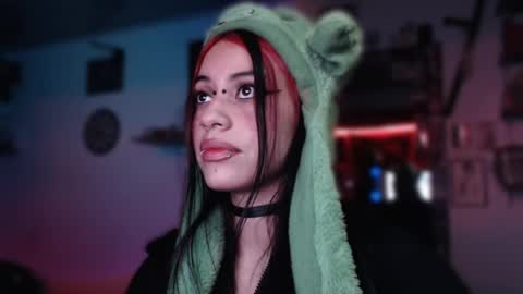      online show from 01-10-25, 09:23