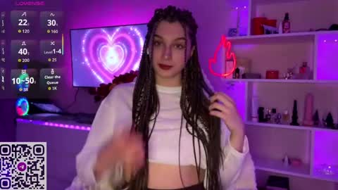 Olivia online show from 04-27-26, 07:01