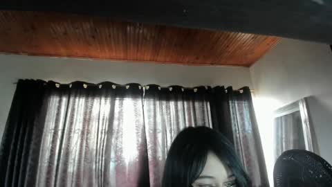 Snapshot of katy_bello chatting on 06-15-26, 10:01 katy online show from 06-15-26, 10:01