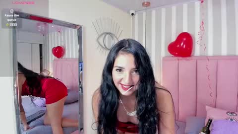 Snapshot of katy_brownn_ chatting on 02-14-25, 10:47 KATY online show from 02-14-25, 10:47