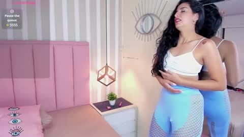 Snapshot of katy_brownn_ chatting on 02-15-25, 10:31 KATY online show from 02-15-25, 10:31