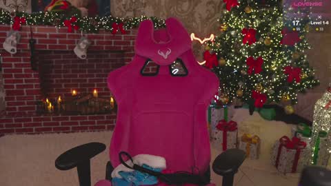 Snapshot of katy_ethereal chatting on 01-01-25, 01:15 Katy - online show from 01-01-25, 01:15