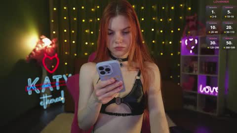 Snapshot of katy_ethereal chatting on 09-26-25, 02:15 Katy - online show from 09-26-25, 02:15