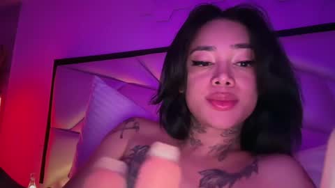 Snapshot of katy_monrroy chatting on 05-03-26, 03:34 Emily online show from 05-03-26, 03:34