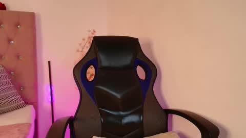 Katy Van online show from 02-27-25, 08:50