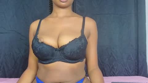 Snapshot of katy_washington chatting on 06-23-26, 03:37 Katy online show from 06-23-26, 03:37