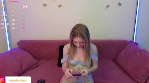 Snapshot of katyafantasy chatting on 01-24-25, 06:35 KatyaFantasy online show from 01-24-25, 06:35