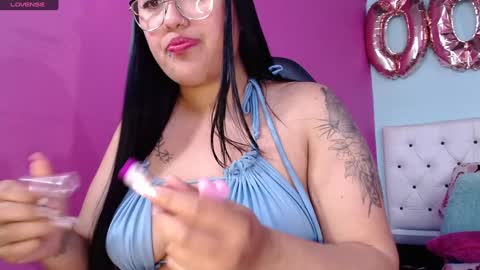 Snapshot of katyandnatha chatting on 01-04-25, 12:27 Katy and Natha online show from 01-04-25, 12:27