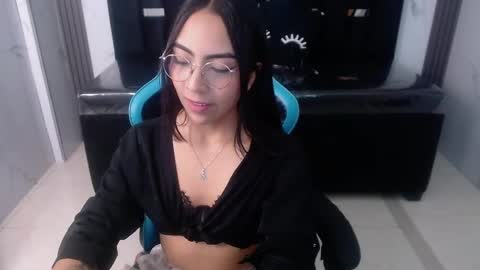 katyrider_a online show from 09-27-25, 01:38
