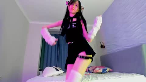 mai online show from 10-20-25, 02:39