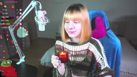 Kira-chan  online show from 01-24-25, 03:24