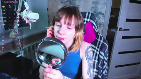 Kira-chan  online show from 11-17-25, 08:31