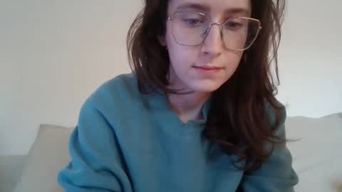 Snapshot of kawaii_snowflake chatting on 07-18-26, 02:32 kawaii snowflake online show from 07-18-26, 02:32