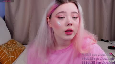 Yuki  online show from 01-25-25, 08:42