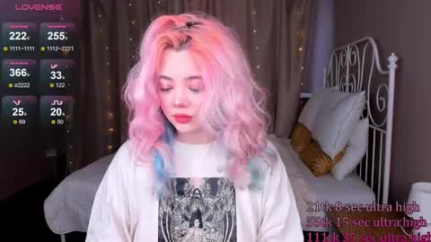 Yuki  online show from 03-08-25, 08:44