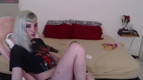 Snapshot of kawaimisfit chatting on 01-13-25, 05:23 luna online show from 01-13-25, 05:23