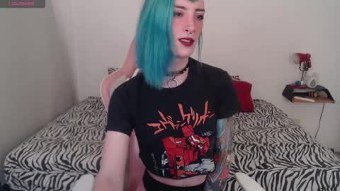 Snapshot of kawaimisfit chatting on 02-21-25, 04:07 luna online show from 02-21-25, 04:07