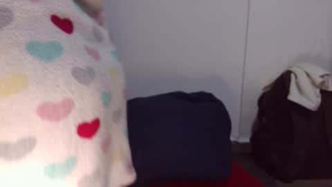 Snapshot of kawit1 chatting on 01-15-25, 08:20 Khawit online show from 01-15-25, 08:20