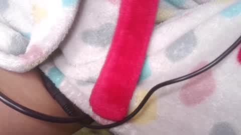 Snapshot of kawit1 chatting on 01-31-25, 11:03 Khawit online show from 01-31-25, 11:03