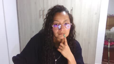 Snapshot of kawit1 chatting on 02-01-25, 03:30 Khawit online show from 02-01-25, 03:30