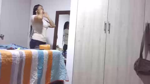 Snapshot of kawit1 chatting on 09-17-25, 01:13 Khawit online show from 09-17-25, 01:13