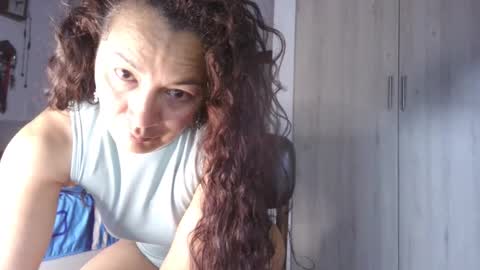 Snapshot of kawit1 chatting on 09-30-25, 08:08 Khawit online show from 09-30-25, 08:08