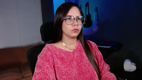 Snapshot of kay_avrill chatting on 06-07-26, 02:05 Kay online show from 06-07-26, 02:05