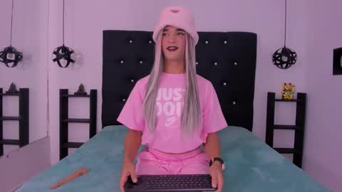 Cattleya stone online show from 01-06-25, 04:36