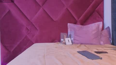 Cattleya stone online show from 09-09-25, 07:08