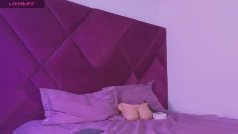 Snapshot of kayalstone chatting on 05-05-26, 02:25 Cattleya stone online show from 05-05-26, 02:25