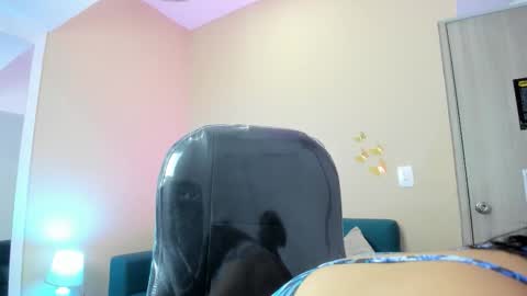 Snapshot of kaylaa_sex chatting on 12-20-25, 12:56 kaylaa_sex online show from 12-20-25, 12:56