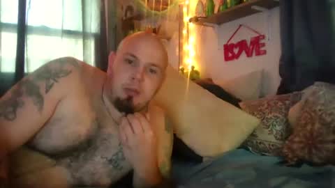 M and K online show from 08-09-26, 08:58