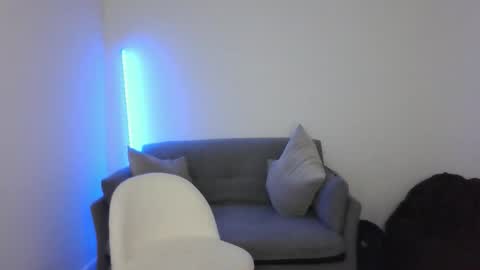 kaylababyxoox online show from 12-19-25, 04:19