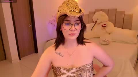 Kayla  online show from 06-20-26, 10:45