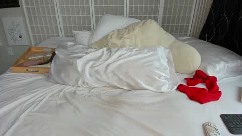 Kayla Cruise online show from 12-30-24, 08:58