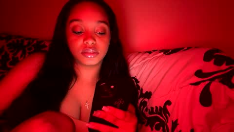 Snapshot of kaylagoldy chatting on 01-07-26, 07:22 Kayla gold online show from 01-07-26, 07:22