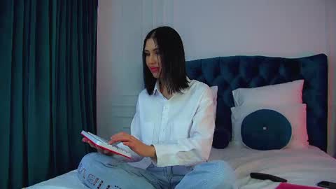 Kayla online show from 06-23-26, 06:33