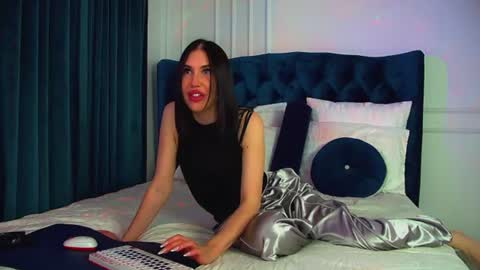 Kayla online show from 07-17-26, 06:46