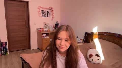 Nyelle online show from 05-16-26, 02:27