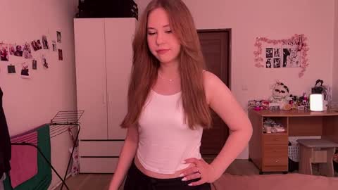 Nyelle online show from 05-23-26, 01:15