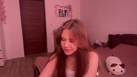 Nyelle online show from 05-24-26, 12:10