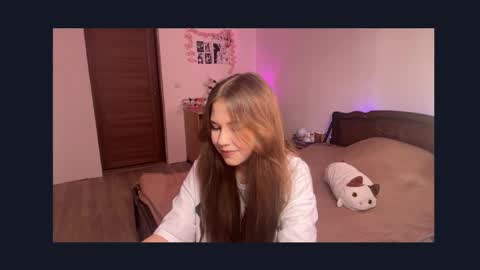 Nyelle online show from 05-31-26, 03:52
