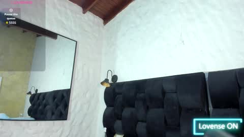 Snapshot of kaylee_sweet_ chatting on 10-16-25, 08:21 Kaylee sweet online show from 10-16-25, 08:21