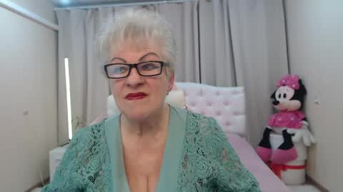 kaylesmoll online show from 05-05-26, 06:38