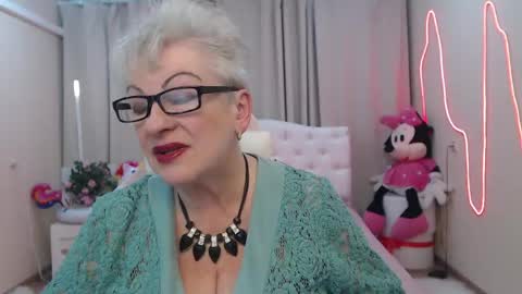 kaylesmoll online show from 05-29-26, 06:50